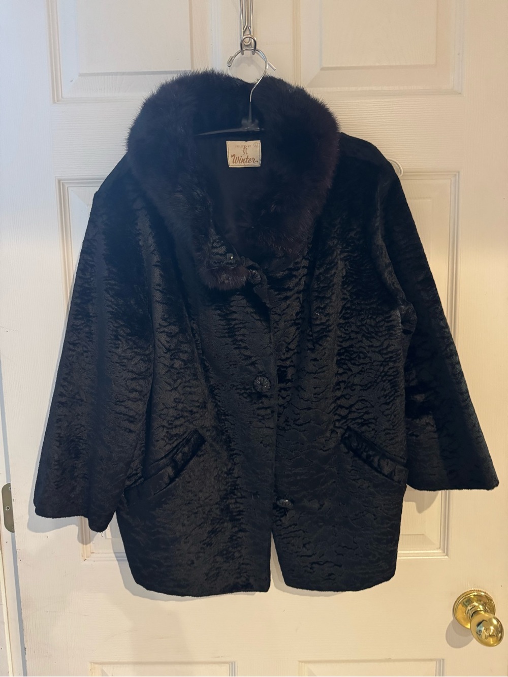 Vintage-Inspired Black Faux Fur Collar Pea Coat -